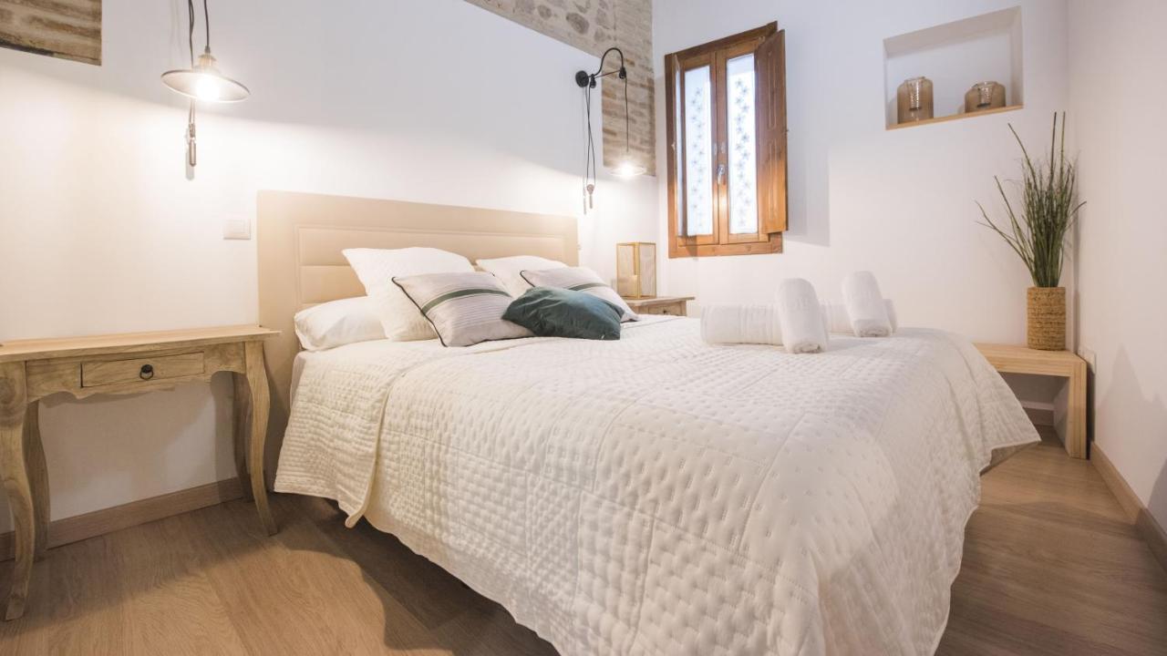 Madera Y Piedra - Apartamentos Aloha トレド エクステリア 写真